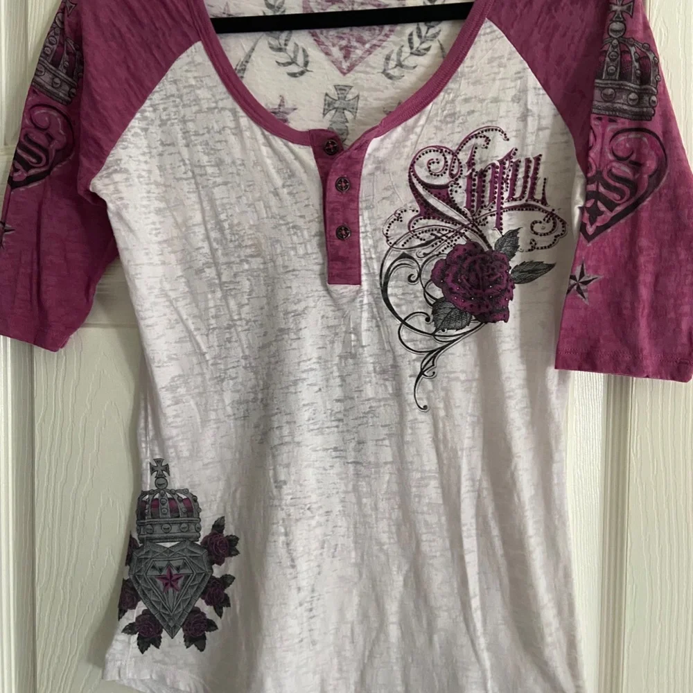Sinful Sage baby Button Burnout Rinestone Raglan Henley - Picture 2 of 6
